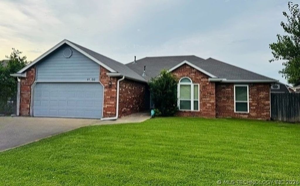 10903 E 120th Court North N, Collinsville, OK 74021