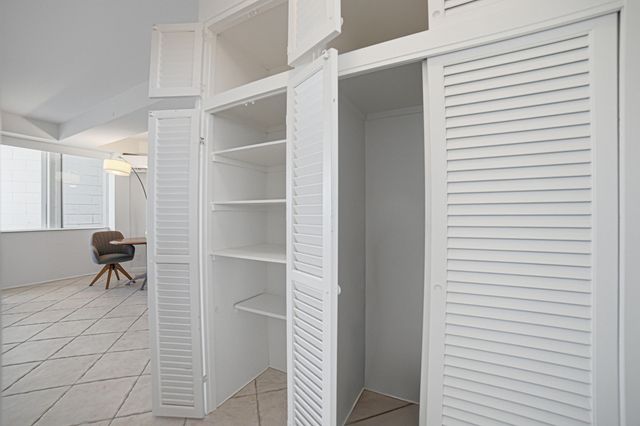 1900 S Ocean Drive, Fort Lauderdale, FL 33316