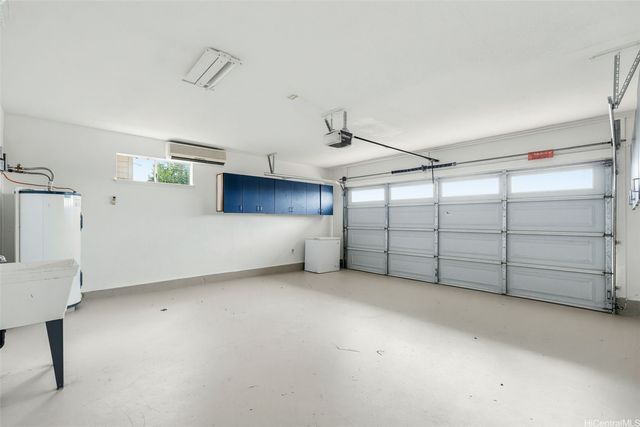 94-200 Hahana Way, Waipahu, HI 96797