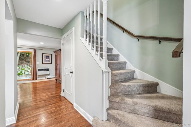 239 Parkside Drive, Suffern, NY 10901