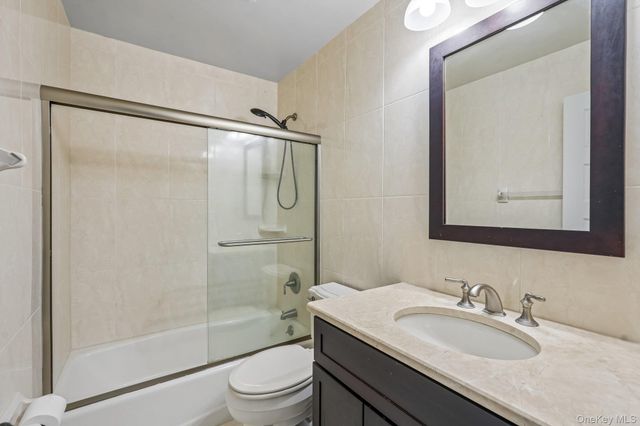 239 Parkside Drive, Suffern, NY 10901