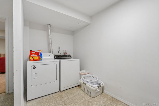 239 Parkside Drive, Suffern, NY 10901