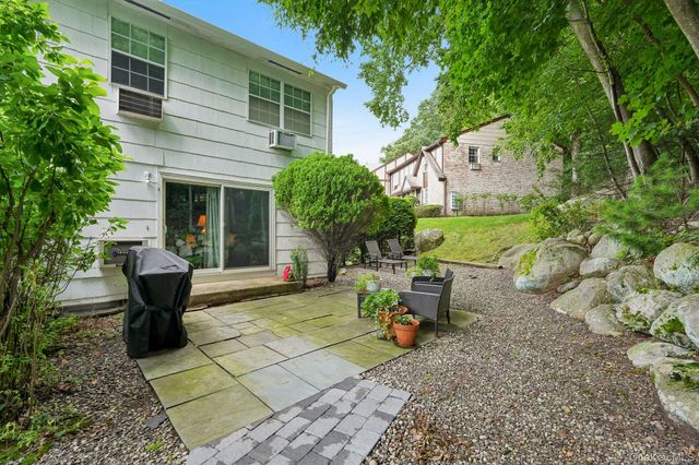 239 Parkside Drive, Suffern, NY 10901