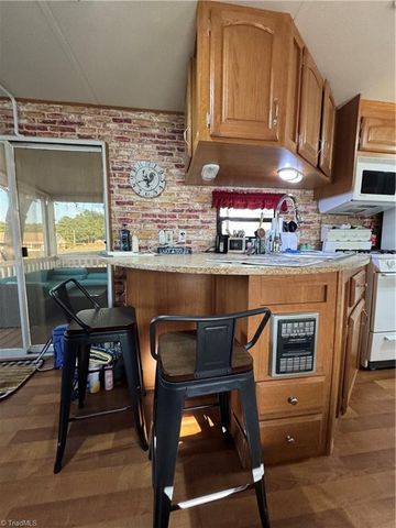 111 Club house Drive, New London, NC 28127