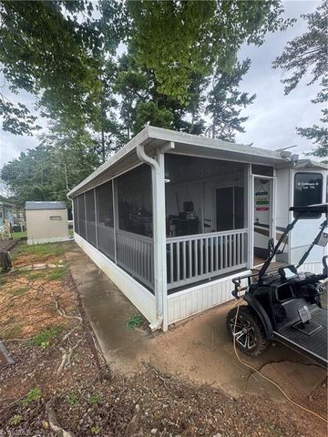 111 Club house Drive, New London, NC 28127