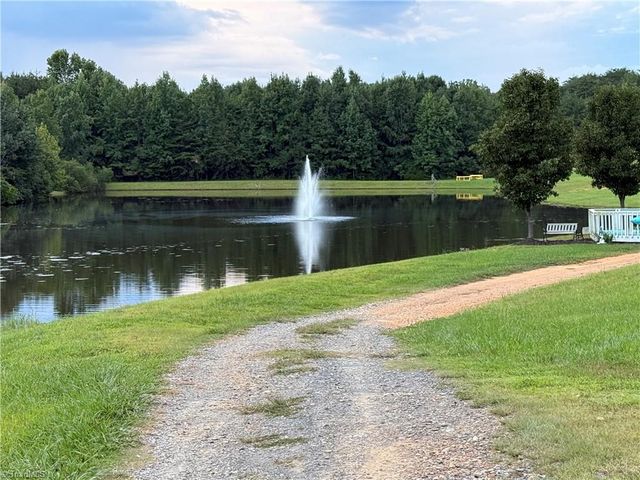 111 Club house Drive, New London, NC 28127