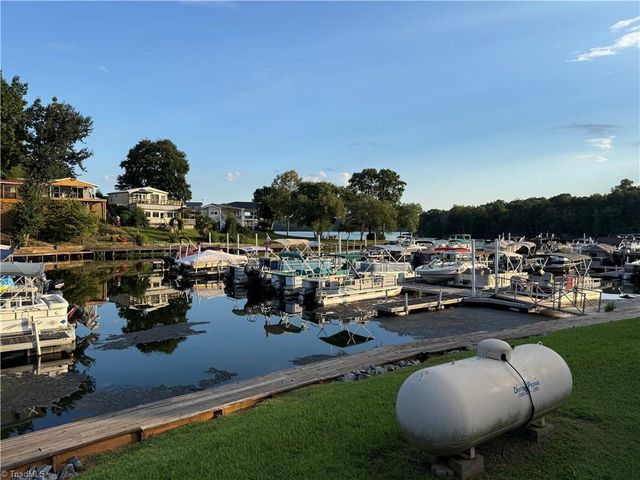 111 Club house Drive, New London, NC 28127