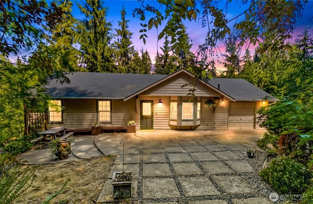 5827 176th Drive SE, Snohomish, WA 98290