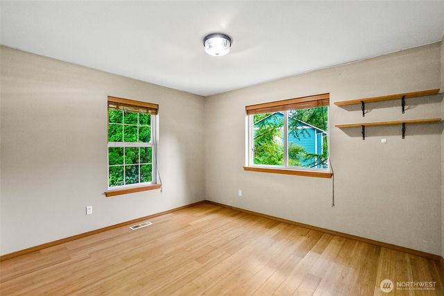 5827 176th Drive SE, Snohomish, WA 98290
