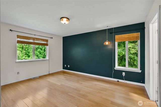 5827 176th Drive SE, Snohomish, WA 98290