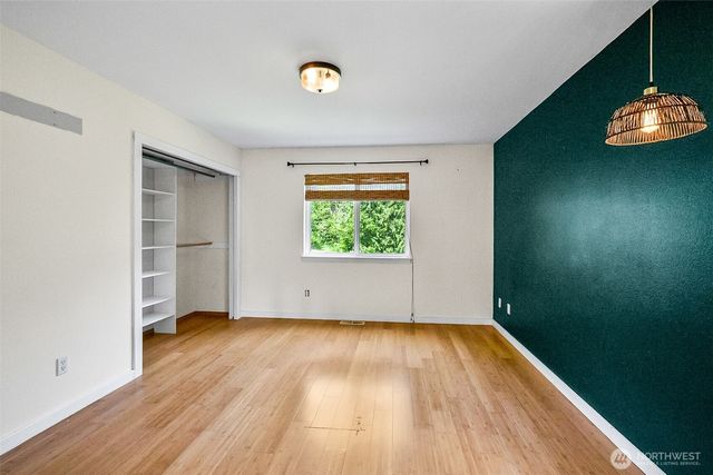 5827 176th Drive SE, Snohomish, WA 98290
