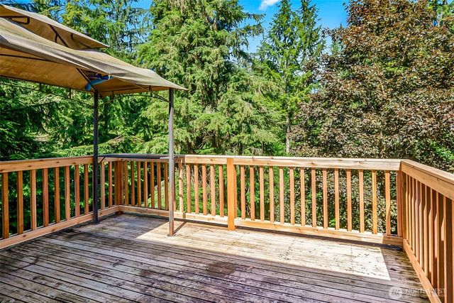 5827 176th Drive SE, Snohomish, WA 98290