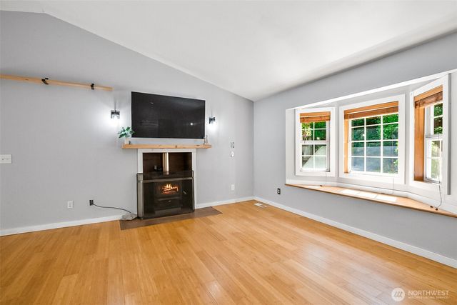 5827 176th Drive SE, Snohomish, WA 98290
