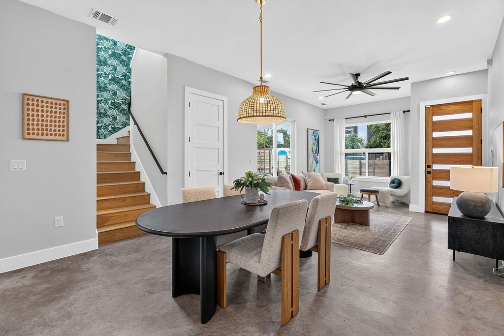 1606 Grayford DR 1, Austin, TX 78704