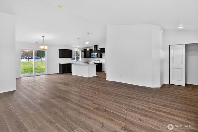 72 Lange Lane, Sequim, WA 98382