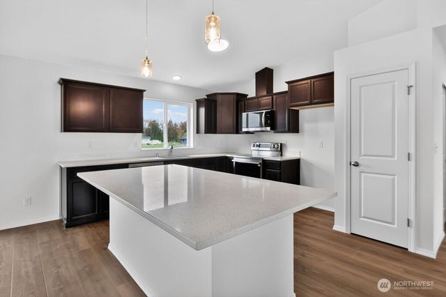 72 Lange Lane, Sequim, WA 98382