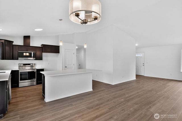 72 Lange Lane, Sequim, WA 98382