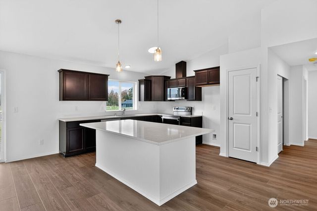 72 Lange Lane, Sequim, WA 98382