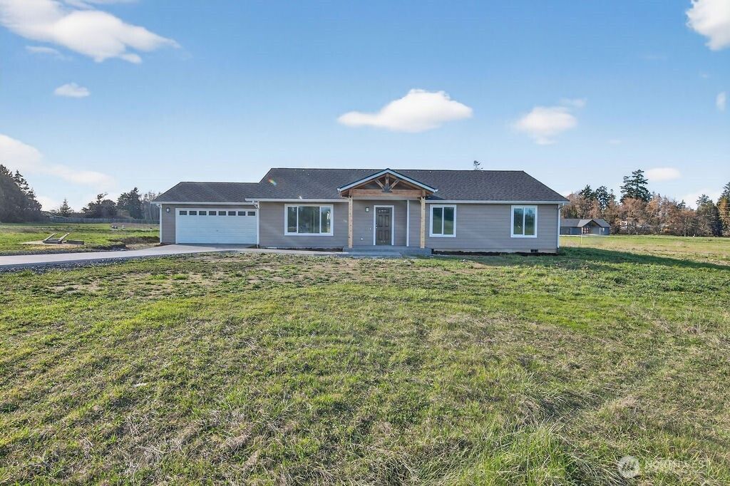 72 Lange Lane, Sequim, WA 98382