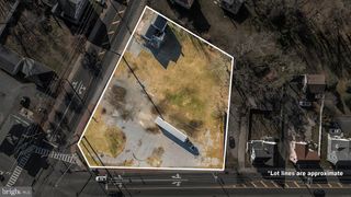 25 GLASSBORO RD, Williamstown, NJ 08094