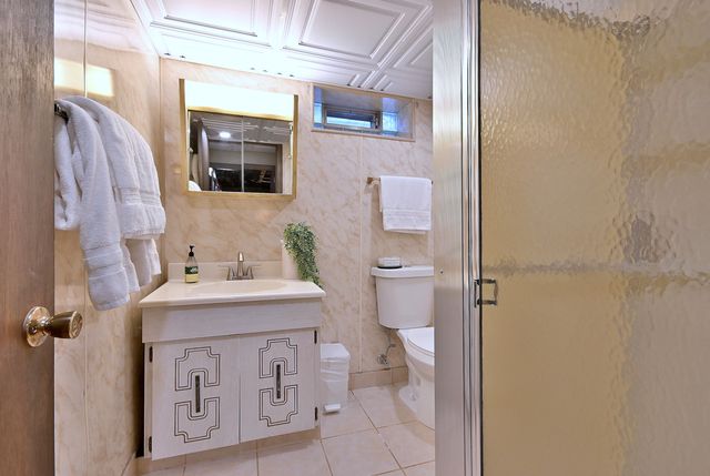 465 W Verret Street, Elmhurst, IL 60126