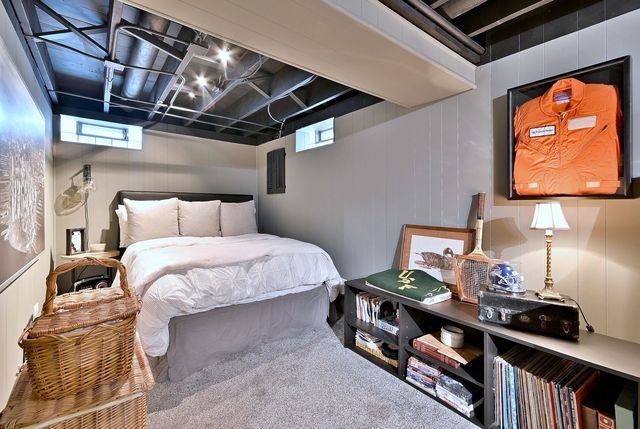 465 W Verret Street, Elmhurst, IL 60126