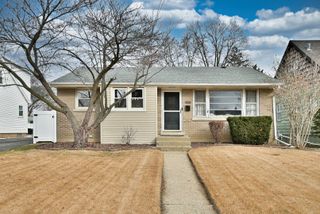 465 W Verret Street, Elmhurst, IL 60126