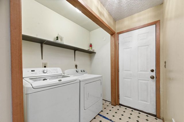 304 S Khedive, Maize, KS 67101