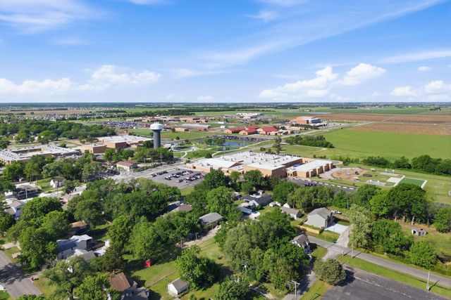 304 S Khedive, Maize, KS 67101