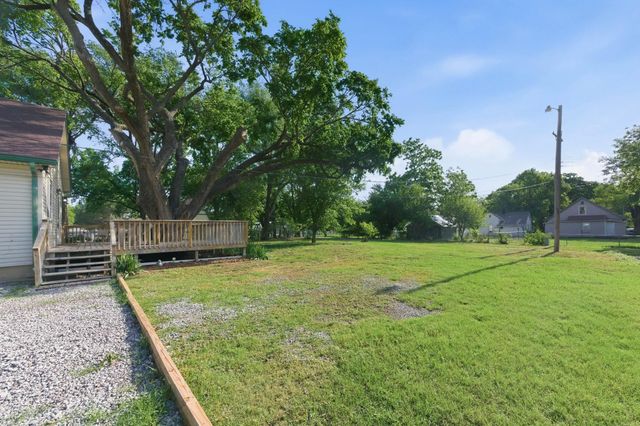 304 S Khedive, Maize, KS 67101