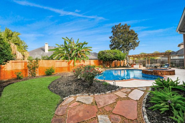 2803 Ridge Falls Drive, Manvel, TX 77578