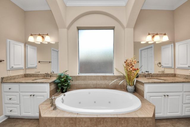 2803 Ridge Falls Drive, Manvel, TX 77578