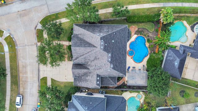2803 Ridge Falls Drive, Manvel, TX 77578