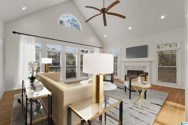 4633 S LAKERIDGE DRIVE, Hoover, AL 35244