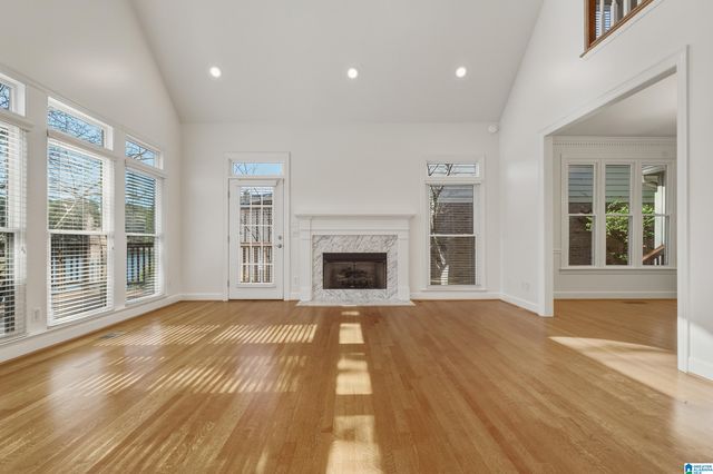 4633 S LAKERIDGE DRIVE, Hoover, AL 35244