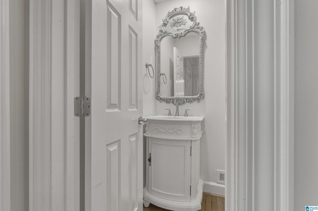 4633 S LAKERIDGE DRIVE, Hoover, AL 35244