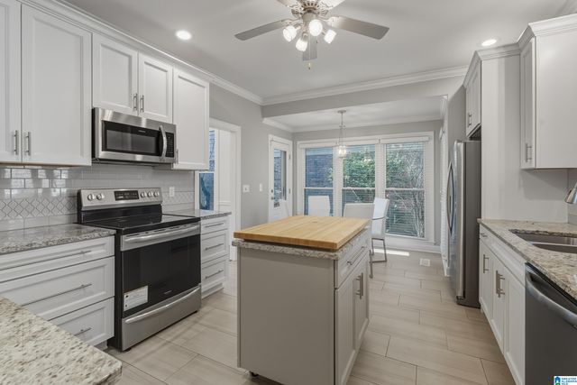 4633 S LAKERIDGE DRIVE, Hoover, AL 35244