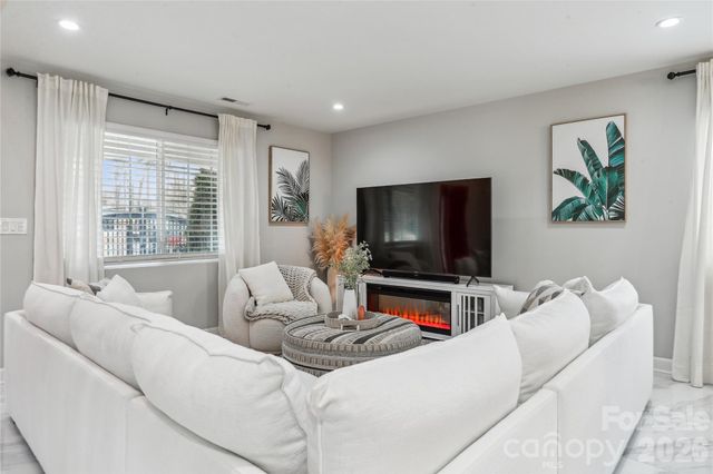 8104 Stem Court, Charlotte, NC 28227