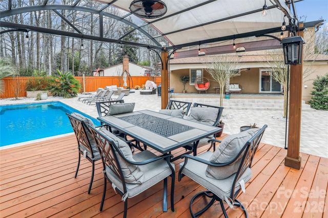 8104 Stem Court, Charlotte, NC 28227