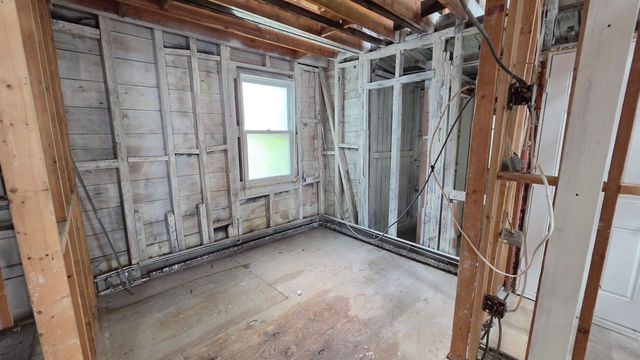 5913 JEFFERSON ST, West New York, NJ 07093
