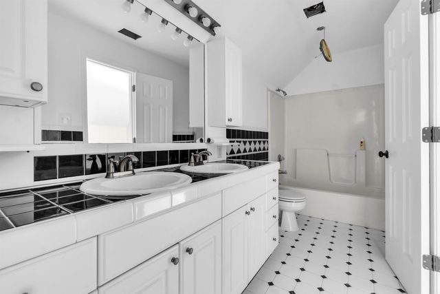 12420 FOX LAIR DR, Collierville, TN 38017