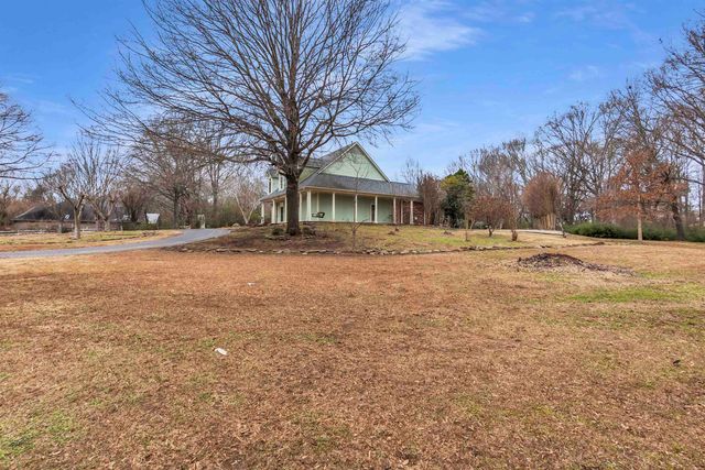 12420 FOX LAIR DR, Collierville, TN 38017