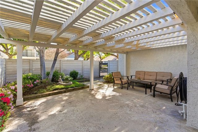 1562 E Citrus, Redlands, CA 92374