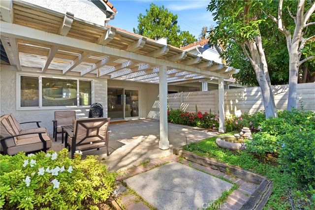 1562 E Citrus, Redlands, CA 92374