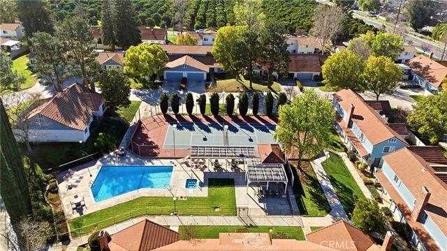 1562 E Citrus, Redlands, CA 92374