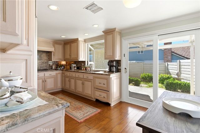 1562 E Citrus, Redlands, CA 92374