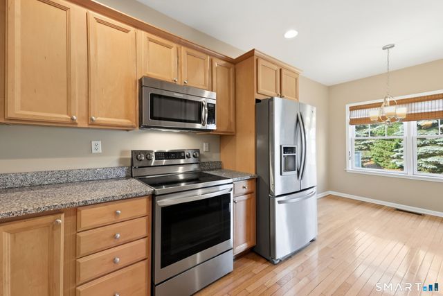 19 Turnberry Lane 19, Bloomfield, CT 06002