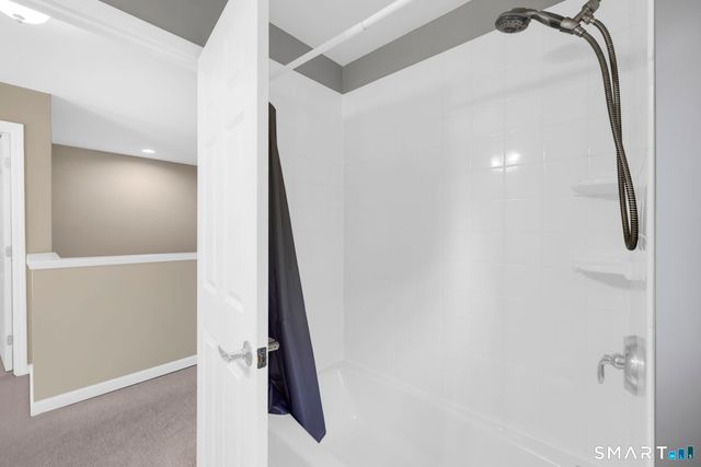 19 Turnberry Lane 19, Bloomfield, CT 06002