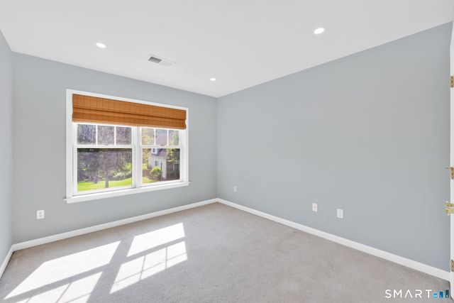 19 Turnberry Lane 19, Bloomfield, CT 06002