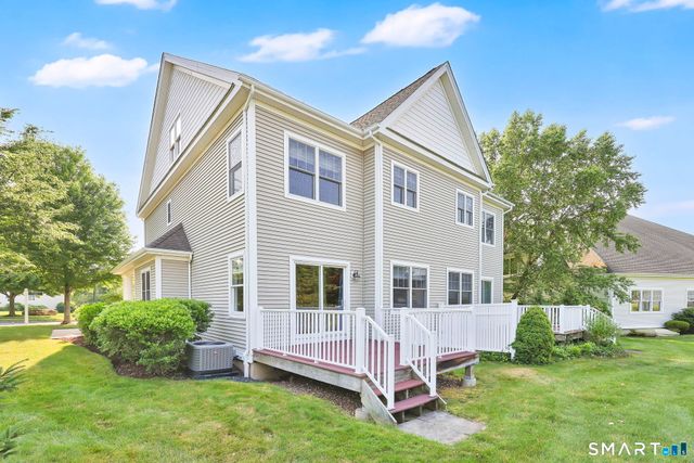 19 Turnberry Lane 19, Bloomfield, CT 06002